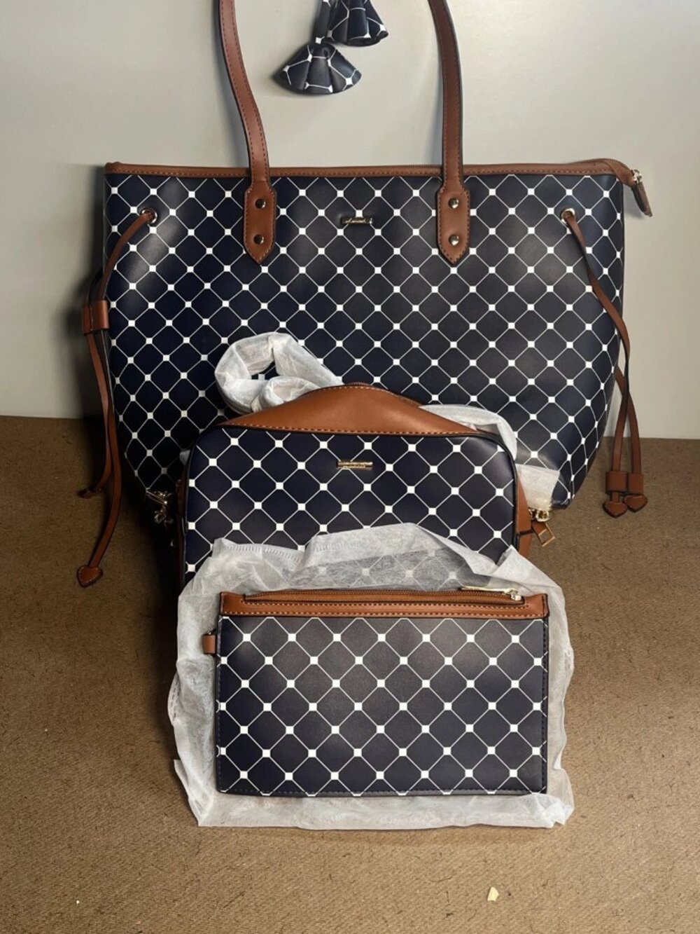 Lovevook Navy Diamond Geometric Tote bag With Matching Handbag & Wallet